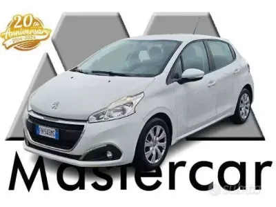 Usata Peugeot 208 75 CV (55 kW) 2018 Bianco Utilitaria