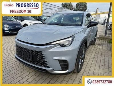 Nuova Lexus LBX 136 CV (100 kW) 2025 Nero SUV