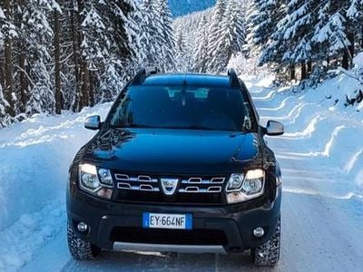 Usata Dacia Duster Lauréate 110 CV (80 kW) 2015 Nero SUV