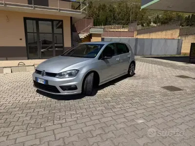 Usata VW Golf VII 110 CV (80 kW) 2016 Grigio Berlina
