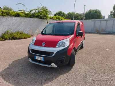 Usata Fiat Fiorino 95 CV (69 kW) 2017 Rosso Monovolume