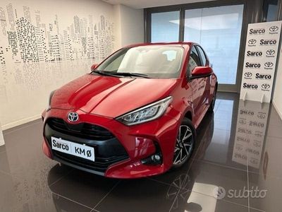 Usata Toyota Yaris Hybrid Comfort 116 CV (85 kW) 2023 Rosso Berlina