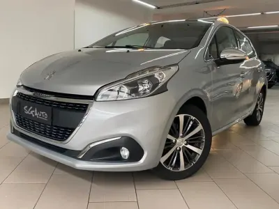 Usata Peugeot 208 Allure 100 CV (73 kW) 2017 Grigio Utilitaria