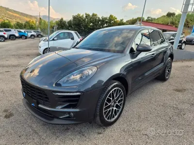 Usata Porsche Macan 250 CV (183 kW) 2016 Grigio SUV