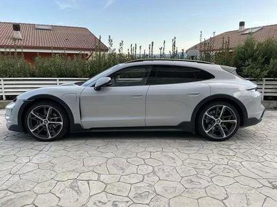 Begagnad Porsche Taycan Cross Turismo 300 kW (408 HK) 2022 Sedan