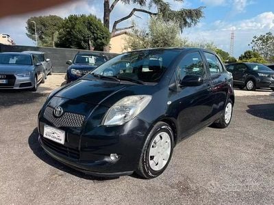 Usata Toyota Yaris 87 CV (63 kW) 2009 Nero Utilitaria