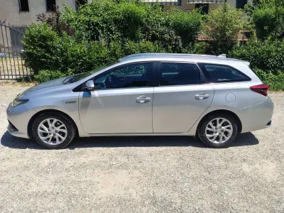 Usata Toyota Auris Hybrid
