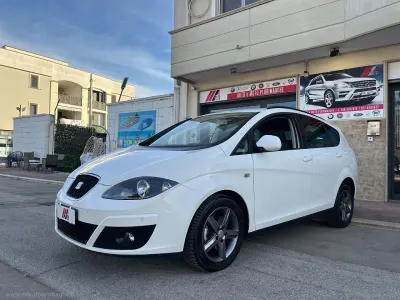 Usata Seat Altea XL I-Tech 105 CV (77 kW) 2014 Bianco Monovolume
