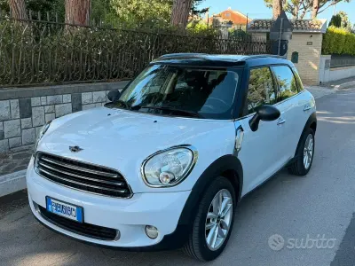 Usata Mini Countryman 122 CV (89 kW) 2014 Bianco SUV