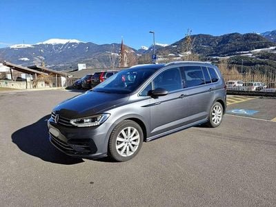 Usata VW Touran R-line 150 CV (110 kW) 2018 Grigio Monovolume