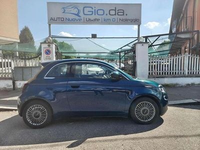 Usata Fiat 500e Icon 86 kW (118 CV) 2020 Glacier blue Utilitaria