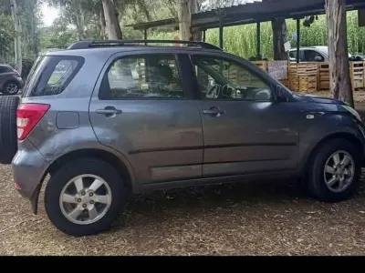 Usata Daihatsu Terios 105 CV (77 kW) 2008 Grigio SUV