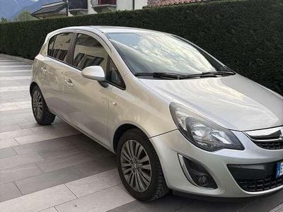 Käytetty Opel Corsa 75 HP (55 kW) 2014 Viistoperä