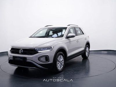 Usata VW T-Roc Life 116 CV (85 kW) 2024 Grigio SUV