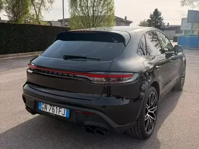 Usata Porsche Macan T 265 CV (194 kW) 2023 Nero SUV