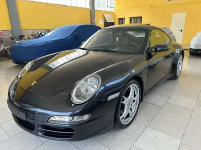 Usata Porsche 911 Carrera 4S 355 CV (261 kW) 2006 Atlas grey Coupé