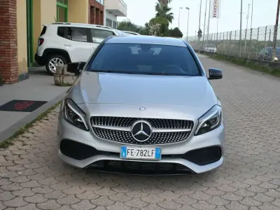 Usata Mercedes A180 Premium 109 CV (80 kW) 2016 Argento Berlina