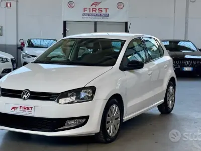 Käytetty VW Polo Comfortline 75 HP (55 kW) 2010 Valkoinen Viistoperä