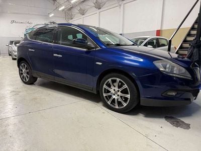 Usata Lancia Delta 165 CV (121 kW) 2009 Blu Utilitaria