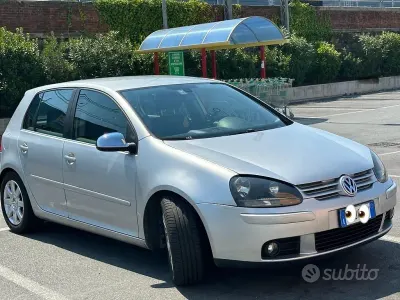 Usata VW Golf IV 2005 Grigio Berlina