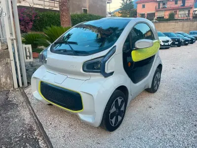 Usata XEV Yoyo 7 kW (10 CV) 2023 Grigio Utilitaria