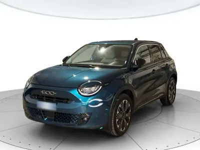 Usata Fiat 600 La Prima 101 CV (74 kW) 2025 Verde SUV