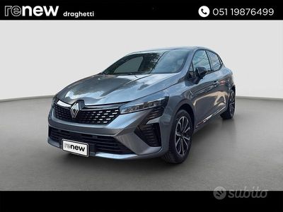 Usata Renault Clio V Techno 91 CV (66 kW) 2025 Grigio Berlina