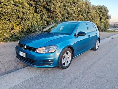 Usata VW Golf VII Highline 110 CV (80 kW) 2016 Blu Berlina