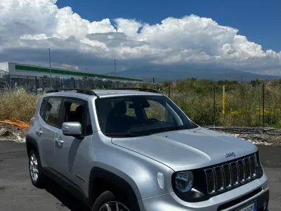 Usata Jeep Renegade Longitude 120 CV (88 kW) 2019 Argento SUV