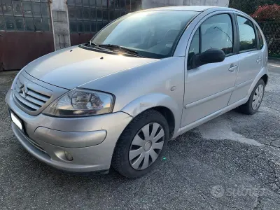 Usata Citroën C3 Exclusive 73 CV (53 kW) 2004 Grigio Utilitaria