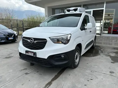 Usata Opel Combo 102 CV (75 kW) 2021 Bianco Monovolume