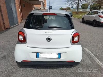 Usata Smart ForFour 71 CV (52 kW) 2016 Bianco Utilitaria