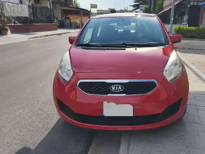 Usata Kia Venga Active 90 CV (66 kW) 2010 Utilitaria