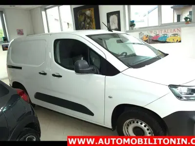 Usata Citroën Berlingo 75 CV (55 kW) 2019 Bianco Monovolume