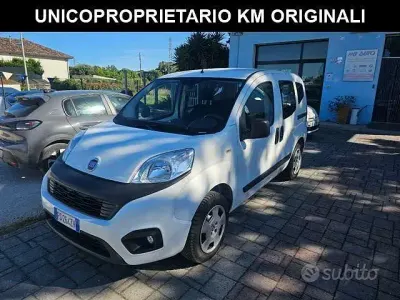 Usata Fiat Qubo Easy 77 CV (56 kW) 2018 Bianco Monovolume