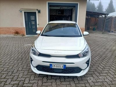 Usata Kia Rio Style 84 CV (61 kW) 2023 Bianco Berlina