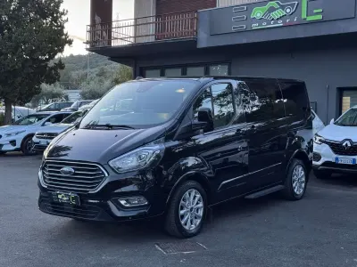 Usata Ford Tourneo Custom Titanium X 185 CV (136 kW) 2020 Nero Furgone