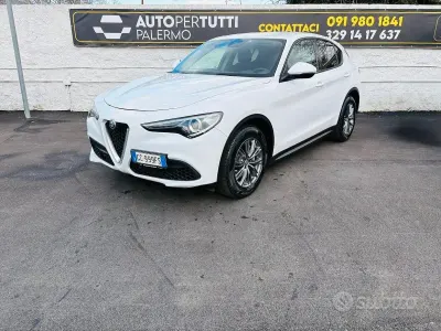 Usata Alfa Romeo Stelvio Business 160 CV (117 kW) 2020 Bianco SUV