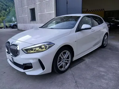 Usata BMW 116 M Sport 116 CV (85 kW) 2021 Bianco Utilitaria