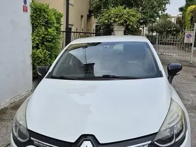 Usata Renault Clio IV 75 CV (55 kW) 2016 Berlina