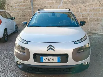 Usata Citroën C4 Cactus Live 99 CV (72 kW) 2015 Bianco Utilitaria