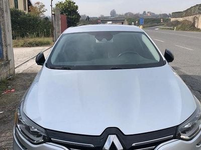 Grigio Usata 2016 Renault Mégane IV Bose Edition Berlina | 11.000 € (Molto cara)