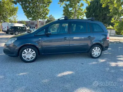 Usata Opel Zafira Cosmo 94 CV (69 kW) 2007 Grigio Monovolume