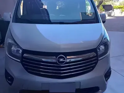 Usata Opel Vivaro 125 CV (91 kW) 2017 Grigio Monovolume