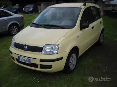 Käytetty Fiat Panda 54 HP (39 kW) 2005 Keltainen Viistoperä