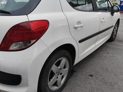 Usata Peugeot 207 88 CV (64 kW) 2010 Bianco Berlina