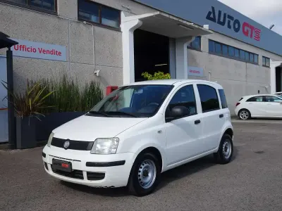 Usata Fiat Panda Active 69 CV (50 kW) 2011 Bianco Utilitaria