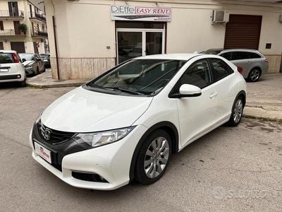 Usata Honda Civic Lifestyle 120 CV (88 kW) 2014 Bianco Berlina