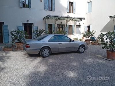 Usata Mercedes 200 122 CV (89 kW) 1995 Coupé