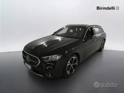 Usado Mercedes E220 Advanced 197 CV (144 kW) 2024 Negro Familiar